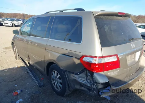 2006 Honda Odyssey Touring z USA, uszkodzony, nr VIN 5FNRL38886B025152